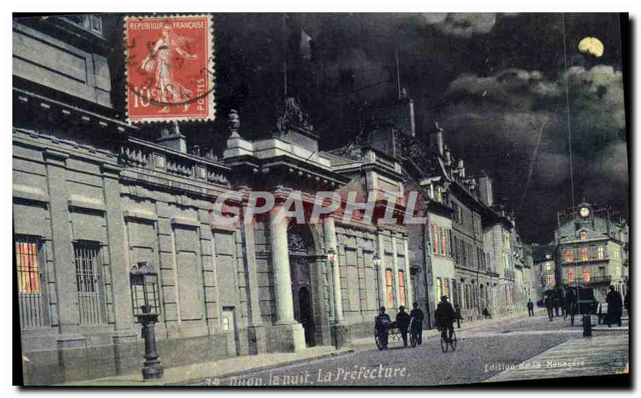 CPA Dijon La Nuit La Prefecture