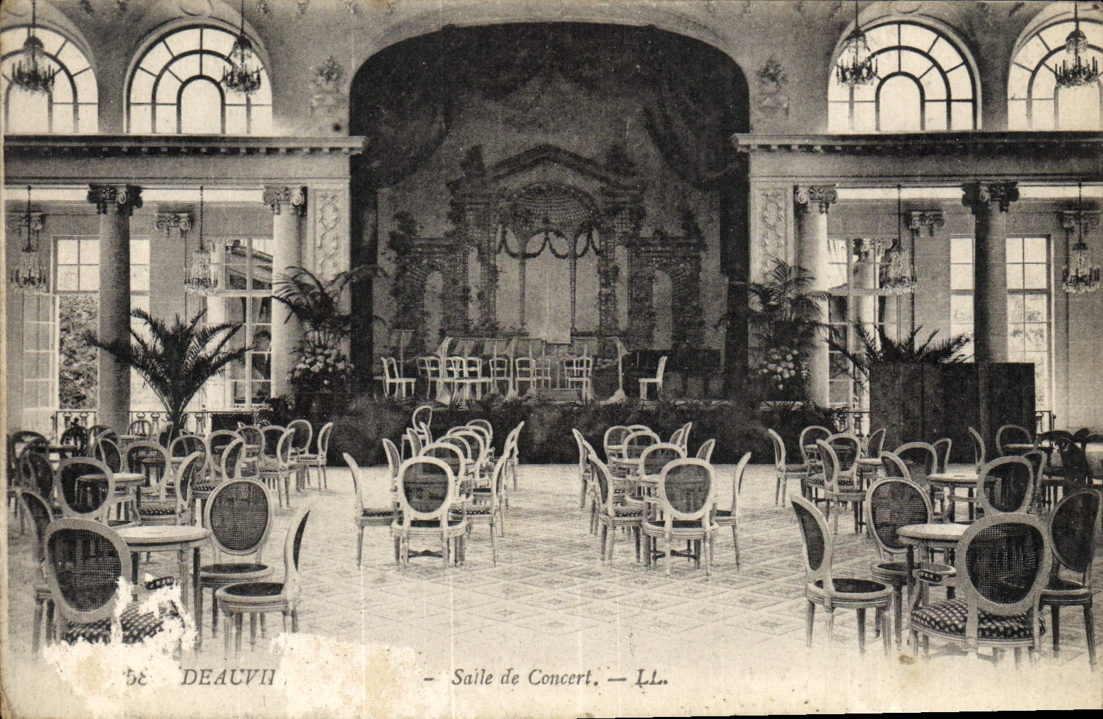 Salle de Concert — Deauville — L.L.
