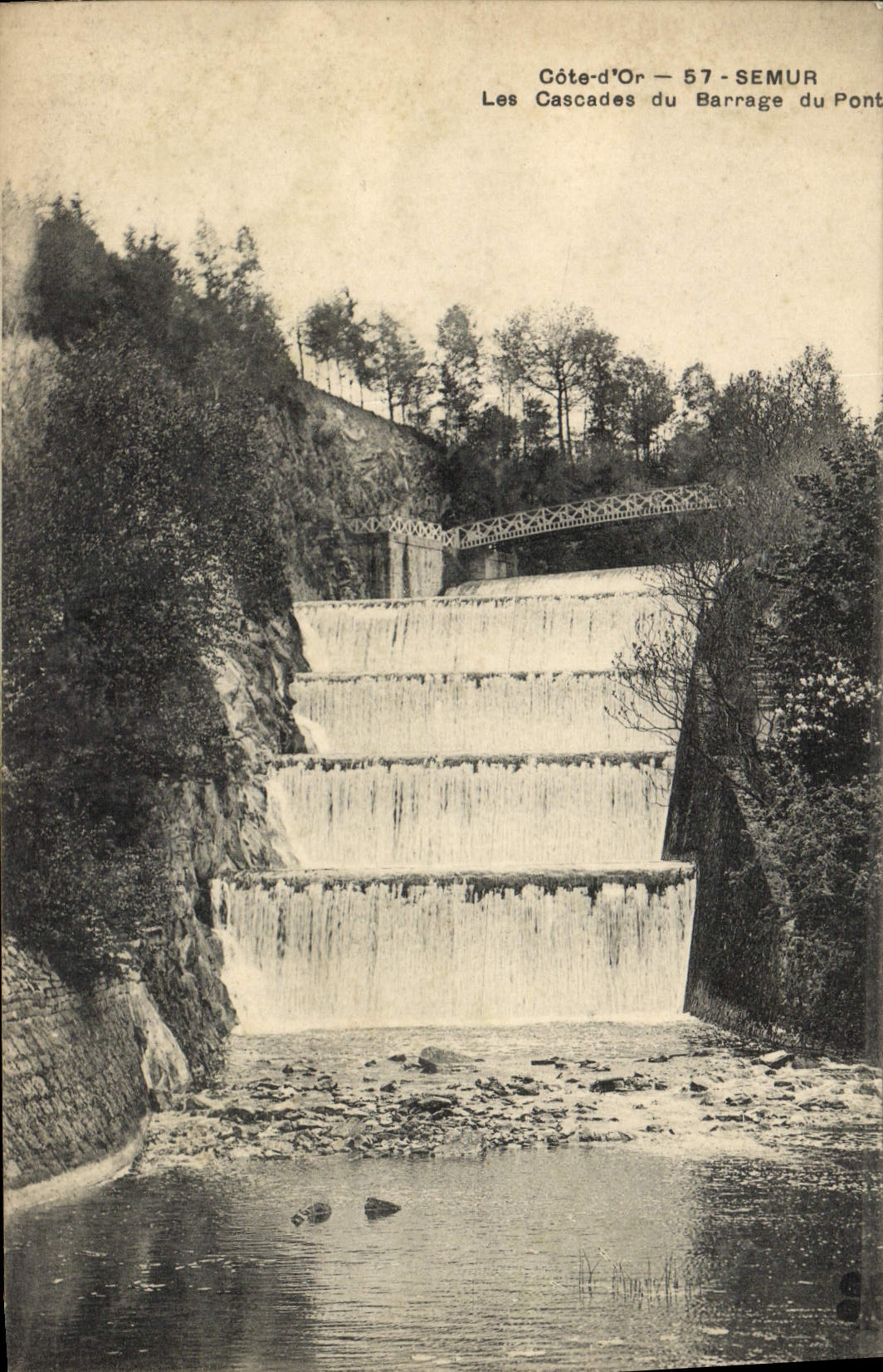 Les Cascades du Barrage du Pont — Côte-d'Or — 57 - SEMUR