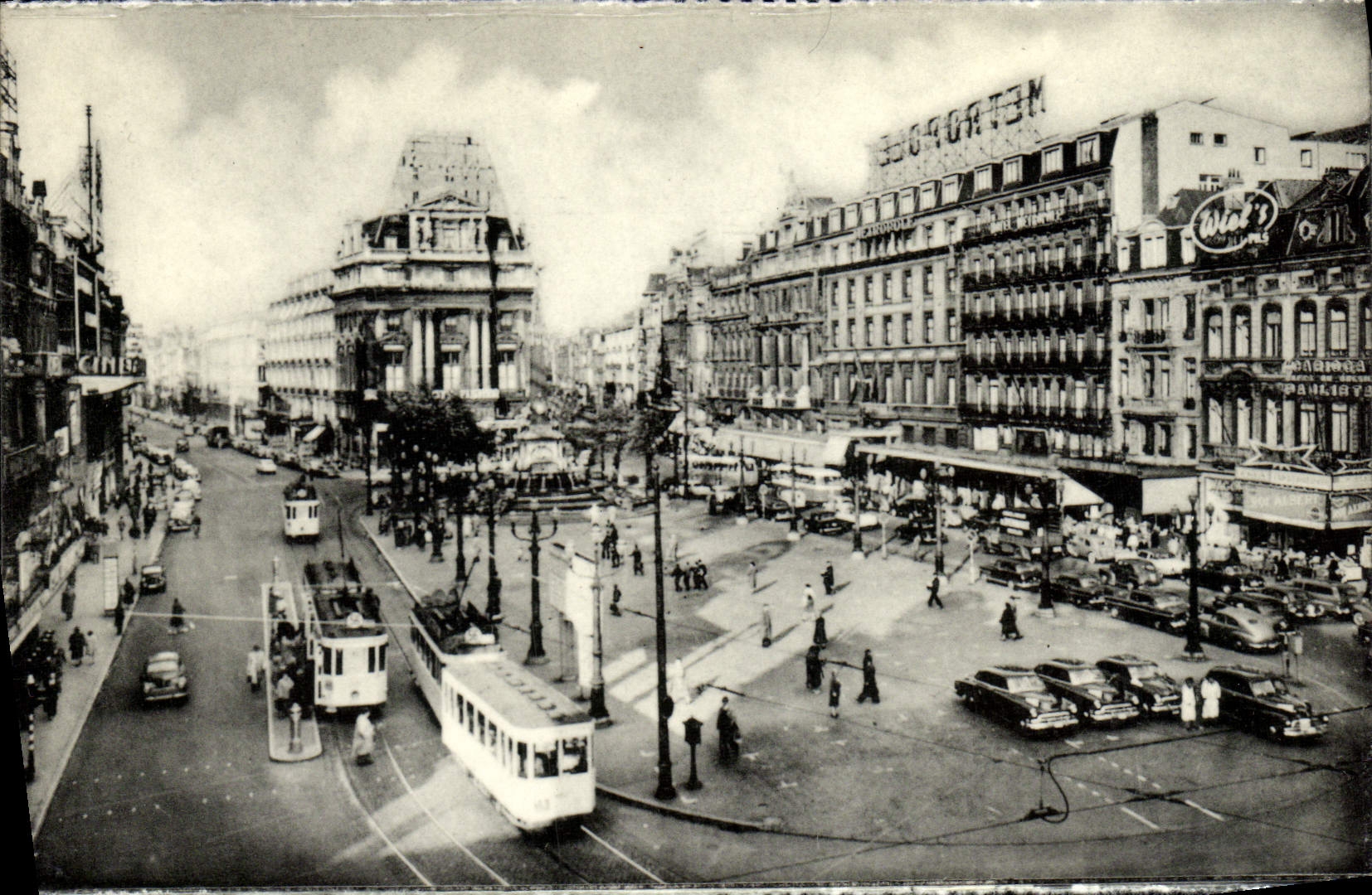 CPM Bruxelles Place De Brouckere Brussel De Brouckereplaats Tramway