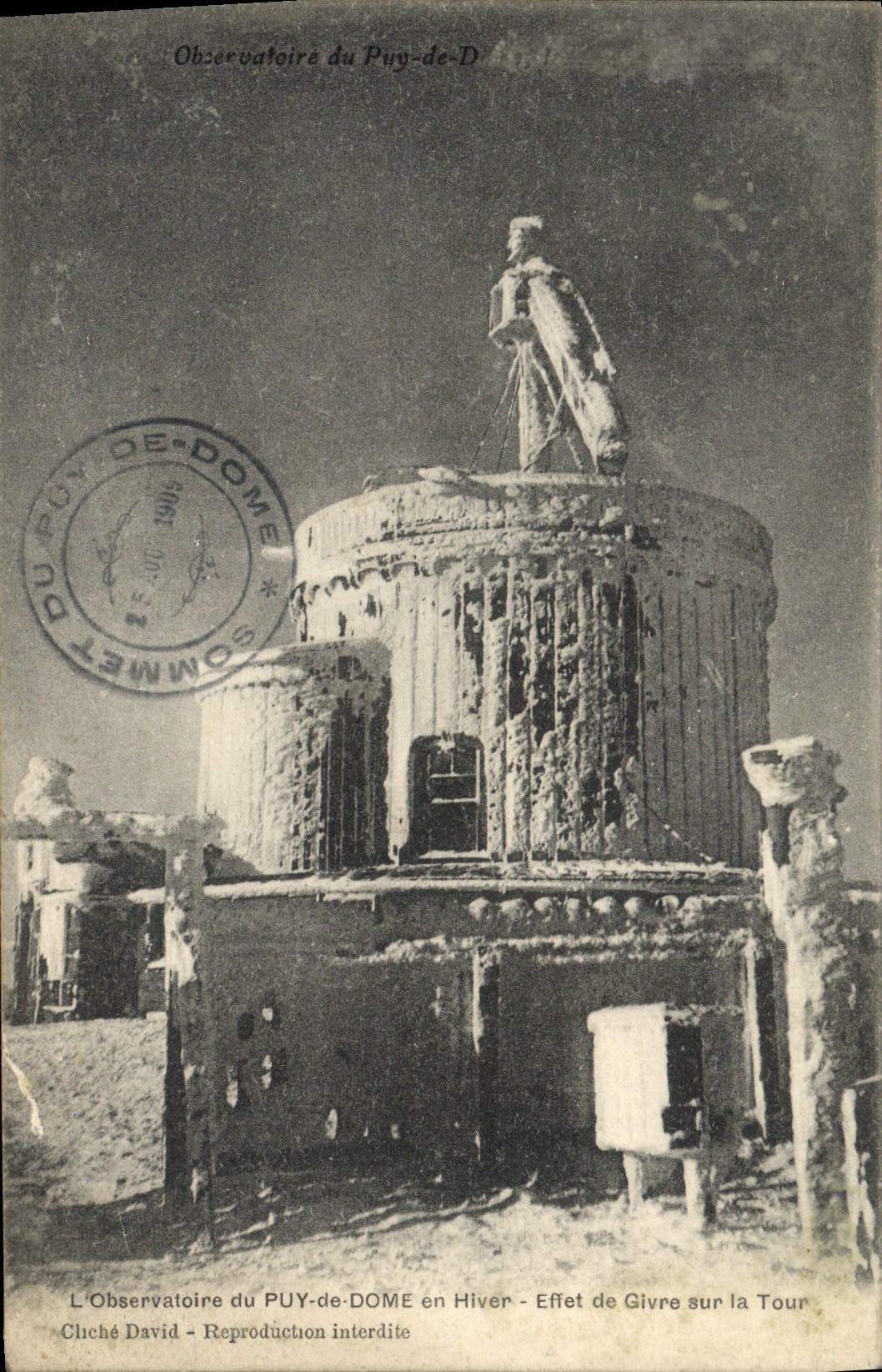 CPA L'Observatoire Du Puy De Dome En Hiver Effet De Givre Sur La Tour