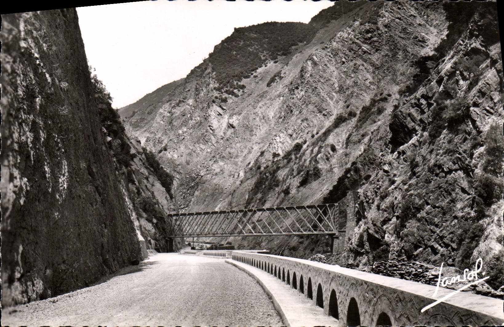 CPM Blida La Vallee De La Chiffa Le Pont Du Chemin De Fer