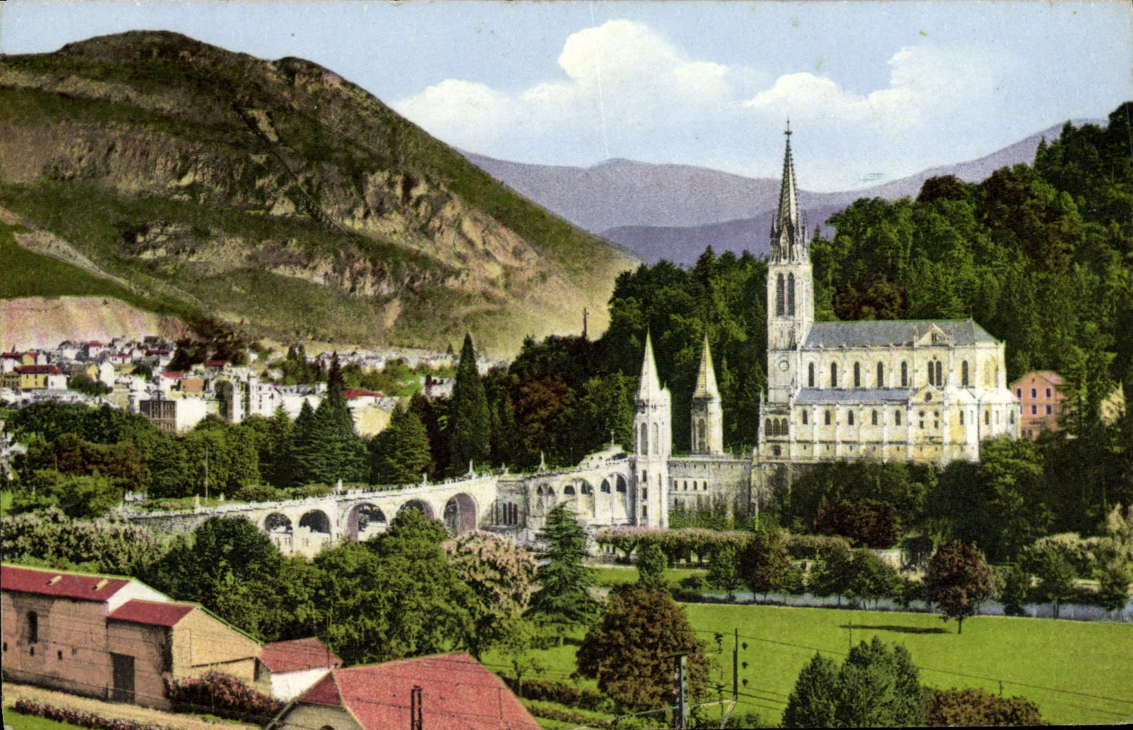 CPM Lourdes La Basilique Et Le Pic Du Jer