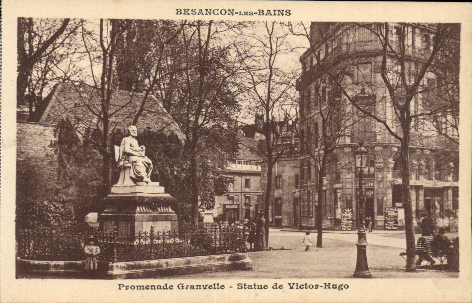 Promenade Granvelle - Statue de Victor-Hugo — Besançon-les-Bains