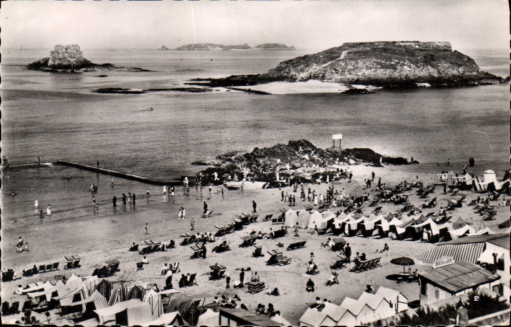 Plage de Bon Secours et les Boys — Saint-Malo — Éditions du Globe, Paris, n°2