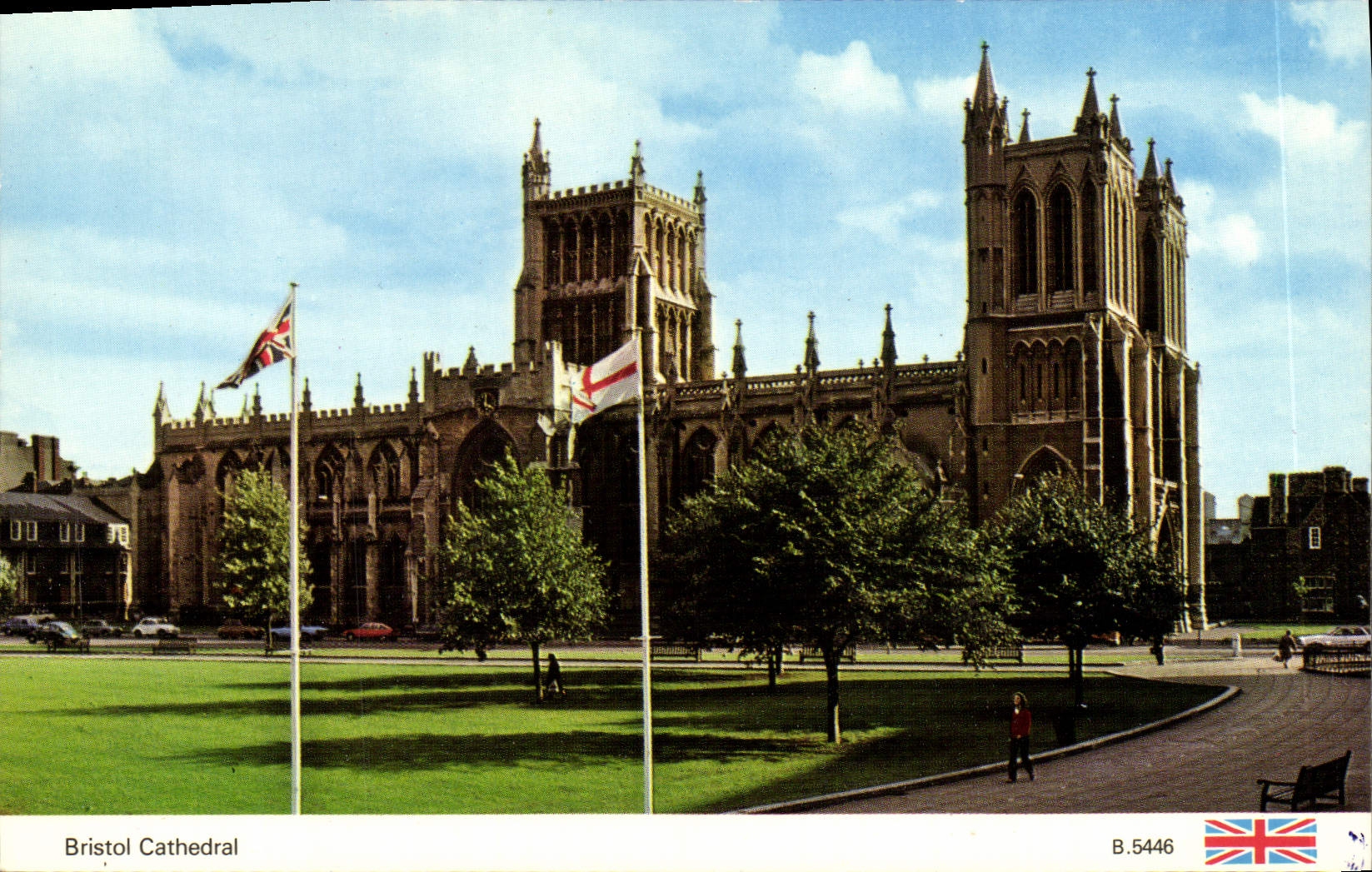 Bristol Cathedral — vue panoramique — A Dennis Postcard n° B.5446 - Anverso
