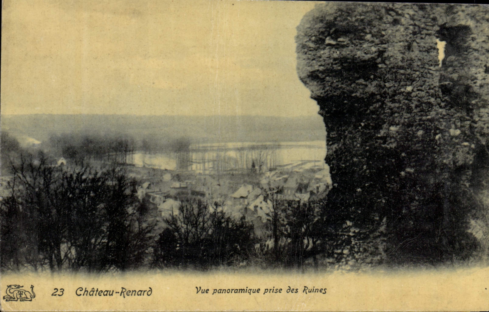 Château-Renard — Panoramablick vom Schlossruin — Verlag: CPAPHIL, Nr. 23