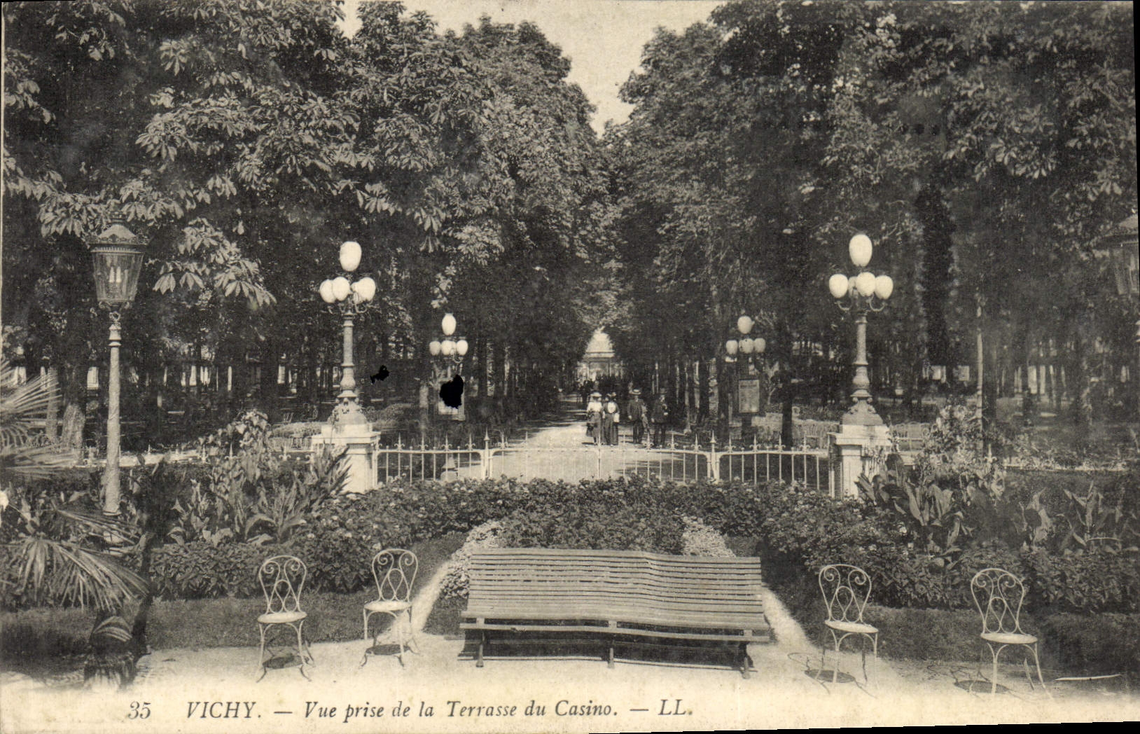 CPA Vichy Vue Prise de la Terrasse du Casino