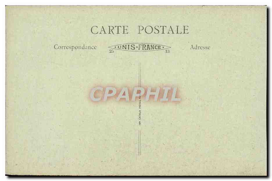 CPA Arras Apres La Guerre La Grand Place Militaria — Rückseite