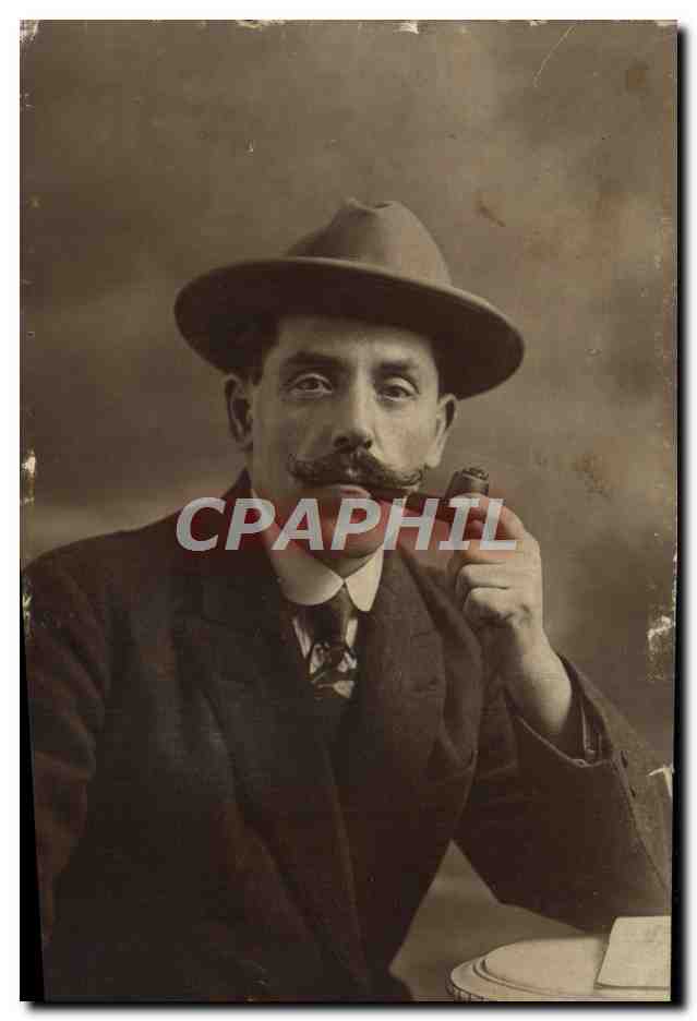 CARTE PHOTO Homme a la pipe 
