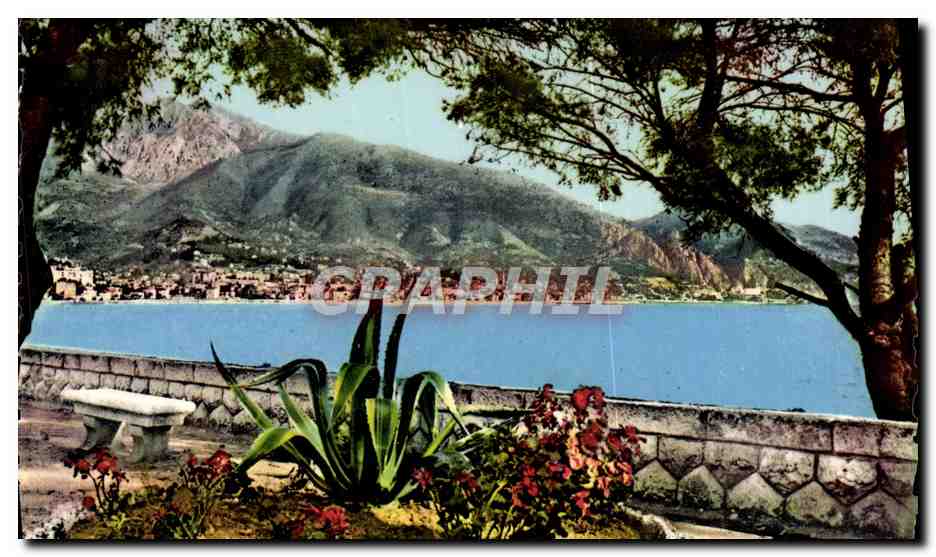 CPM La Cote d'Azur Menton Vue Generale De La sortie du tunnel du Cap Martin