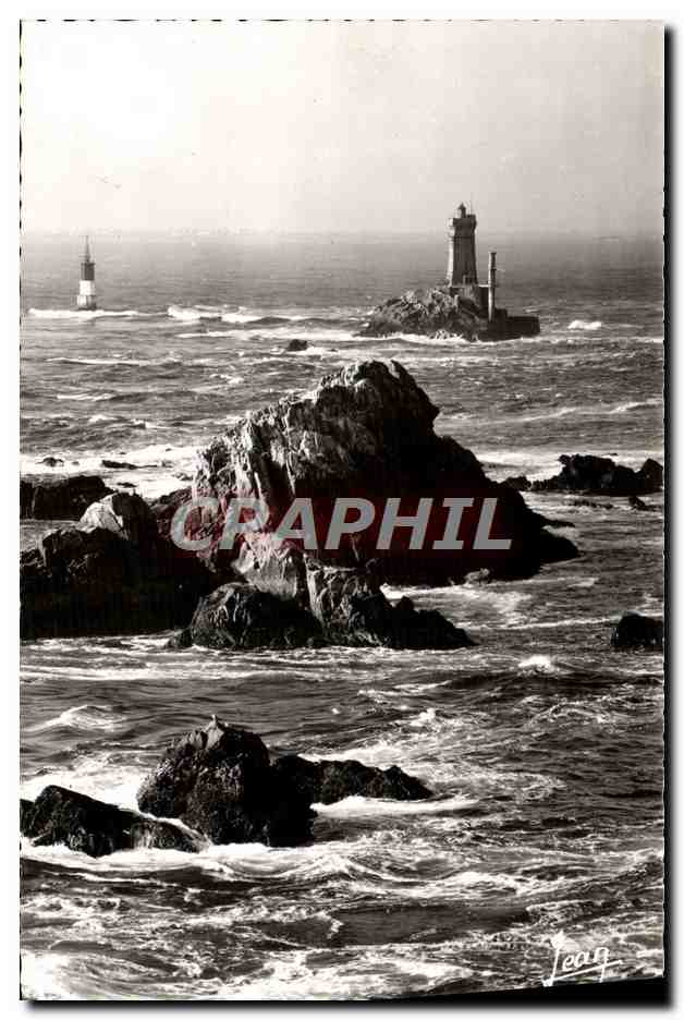 CPM Pointe Du Raz Le Phare de la Vieille Courants Dans le Raz de Sein