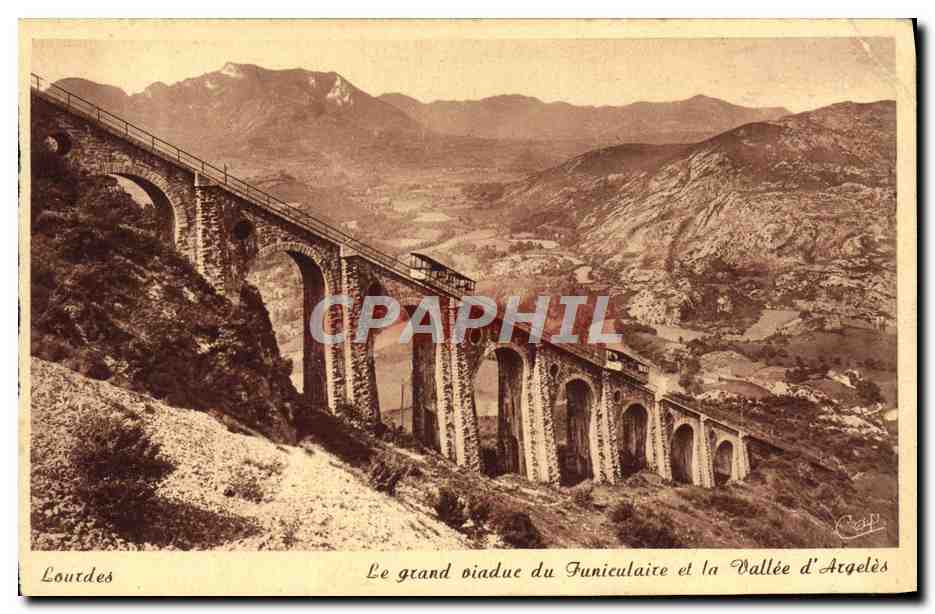 CPA Lourdes Le grand viaduc du funiculaire et la vallee d'Argeles