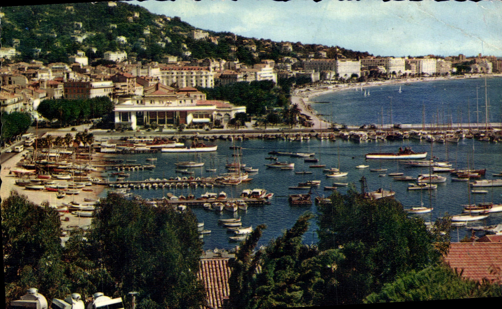CPM Cannes Vue Generale