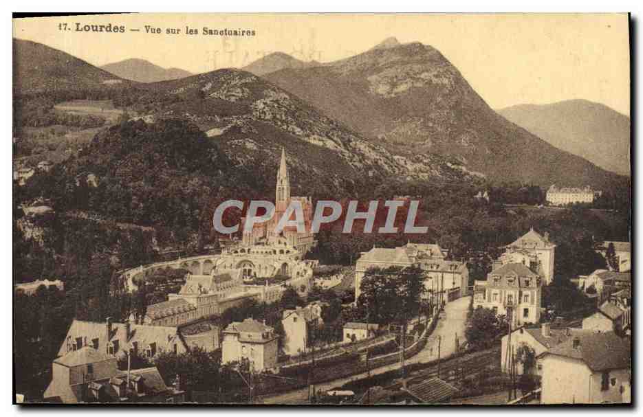 CPA Lourdes Vue Sur les Sanotuaires