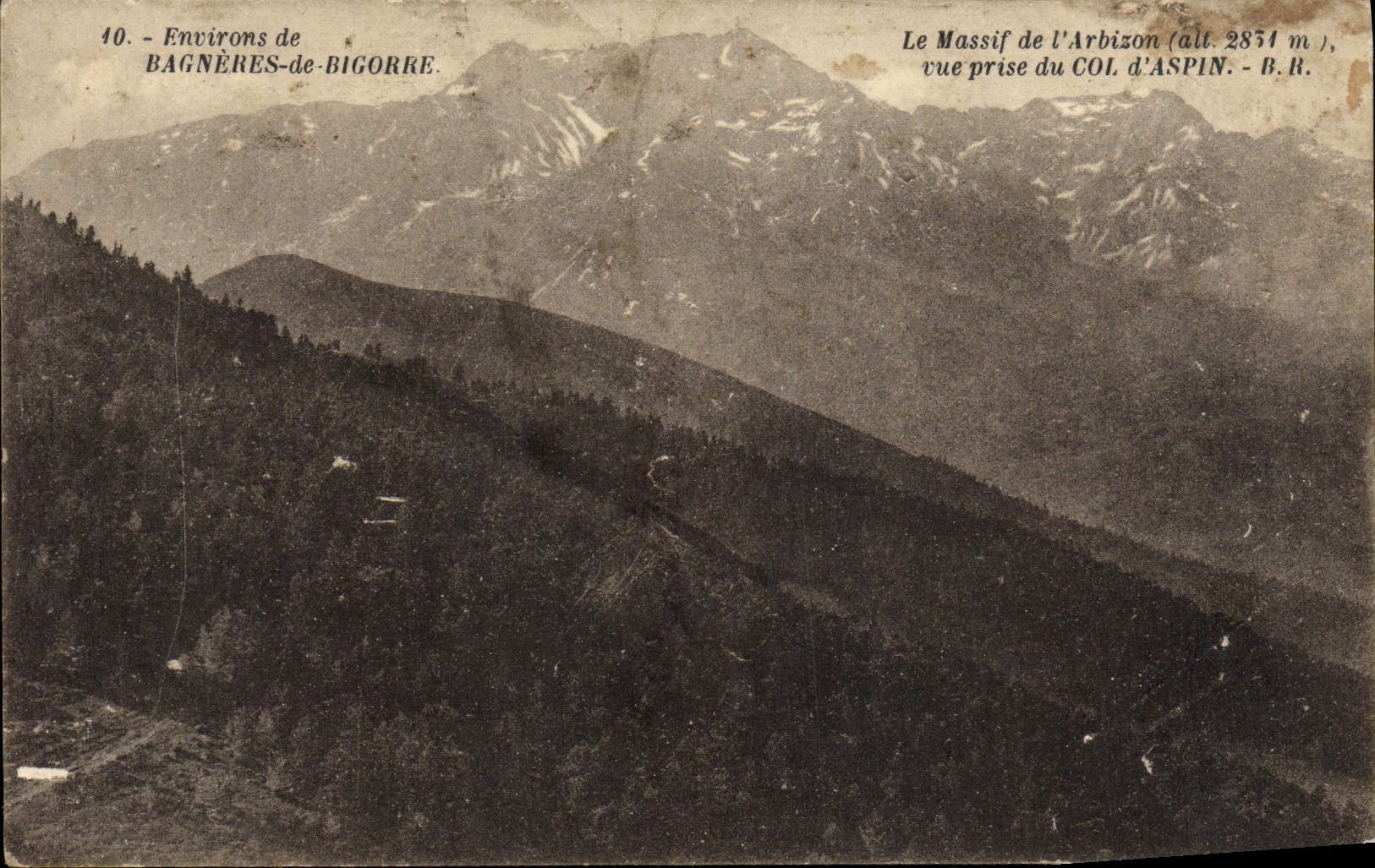 CPA Environs de Bagneres de Bigorre Le massif de l'Arbizon Vue prise a Col d'Aspin