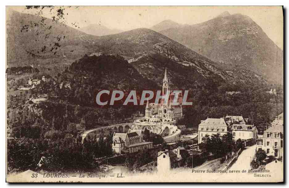 CPA Lourdes La Basilique