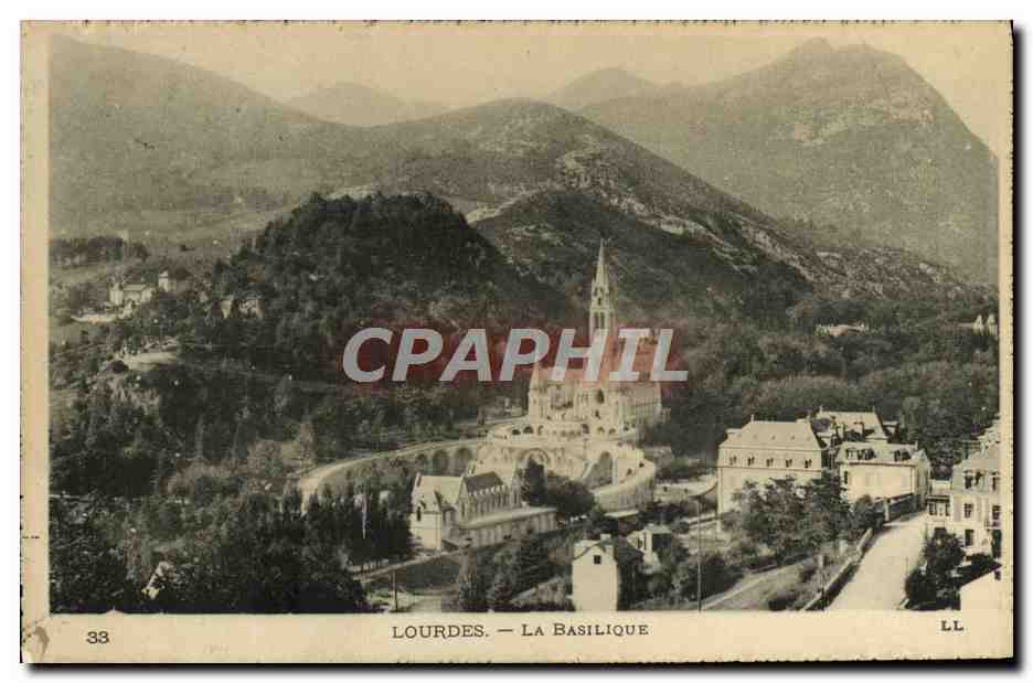 CPA Lourdes La Basilique