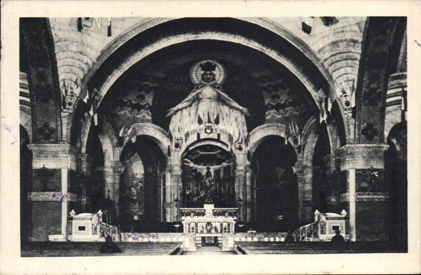 CPA Lourdes Eglise Du Rosaire Le Maitre autel