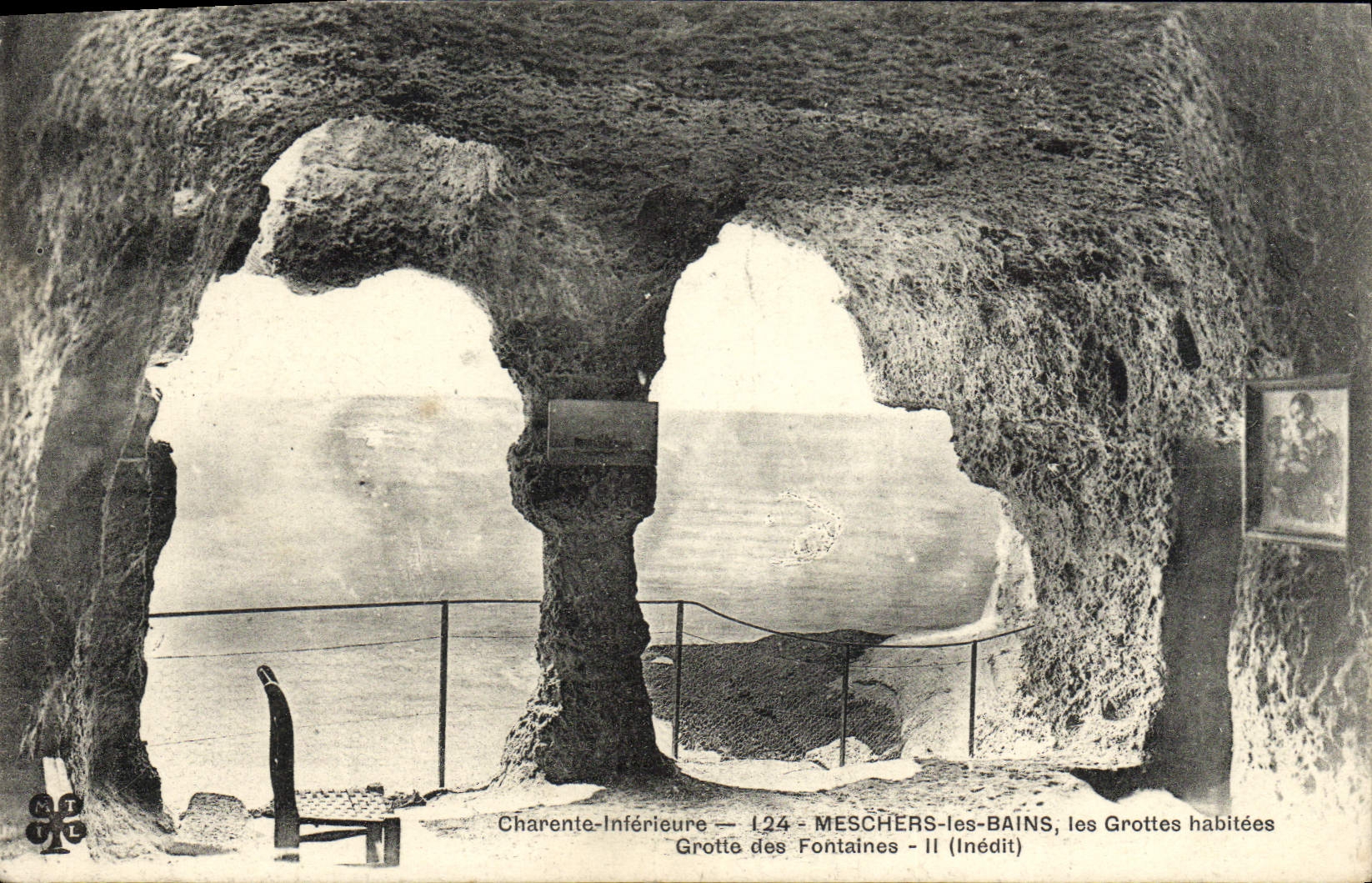 CPA Meschers les Bains les Grottes Habitees