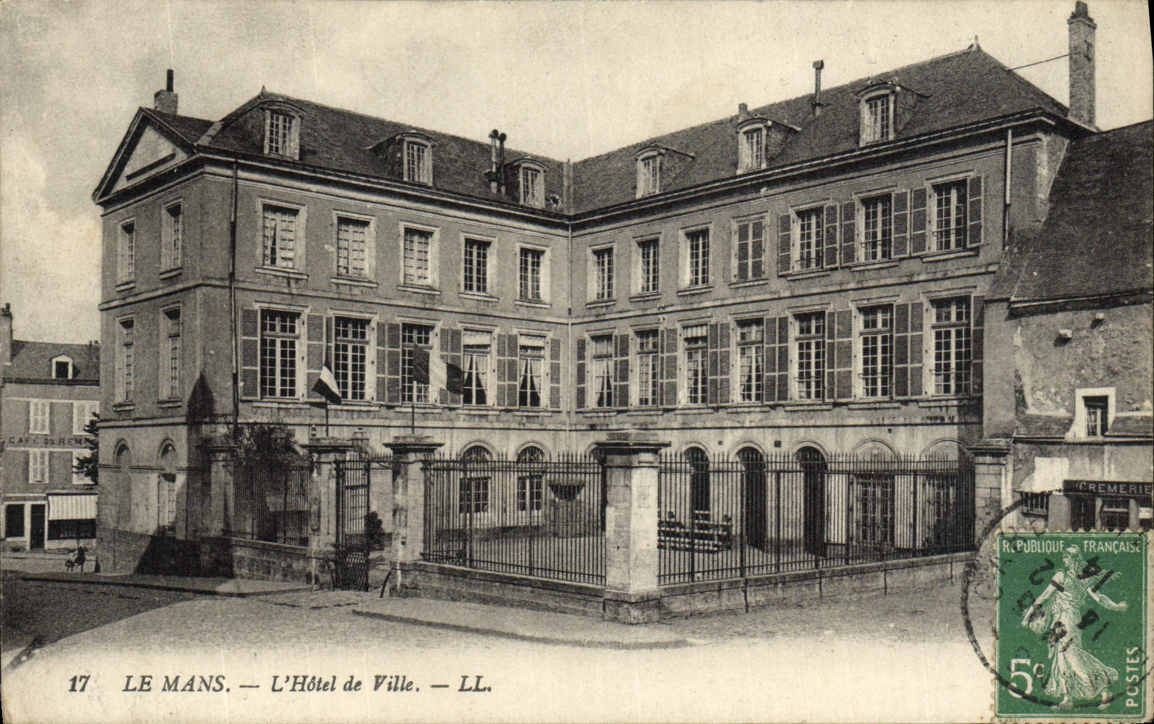 Le Mans — L'Hôtel de Ville — LL. — N° 17