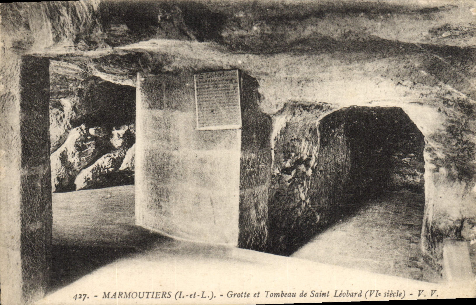 CPA Marmoutier Grotte et tombeau de Saint Leonard 