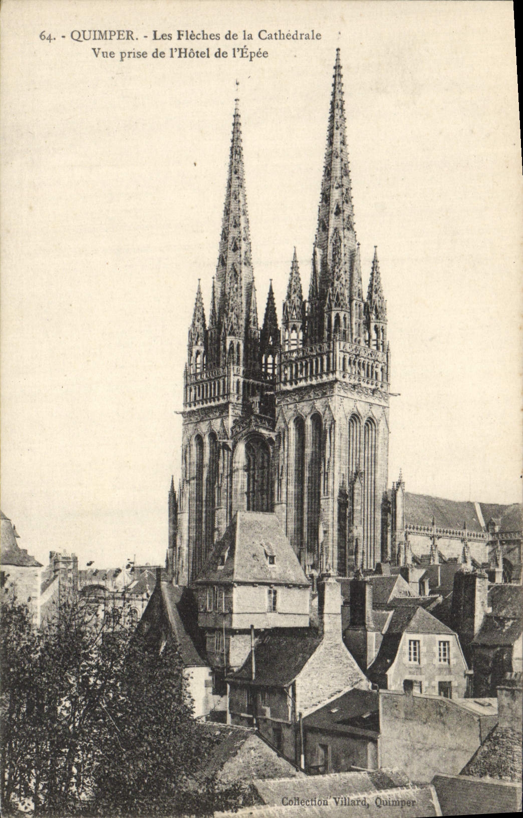 CPA Quimper les Fleches de la Cathedrale Vue Prise de L'Hotel de L'Epee