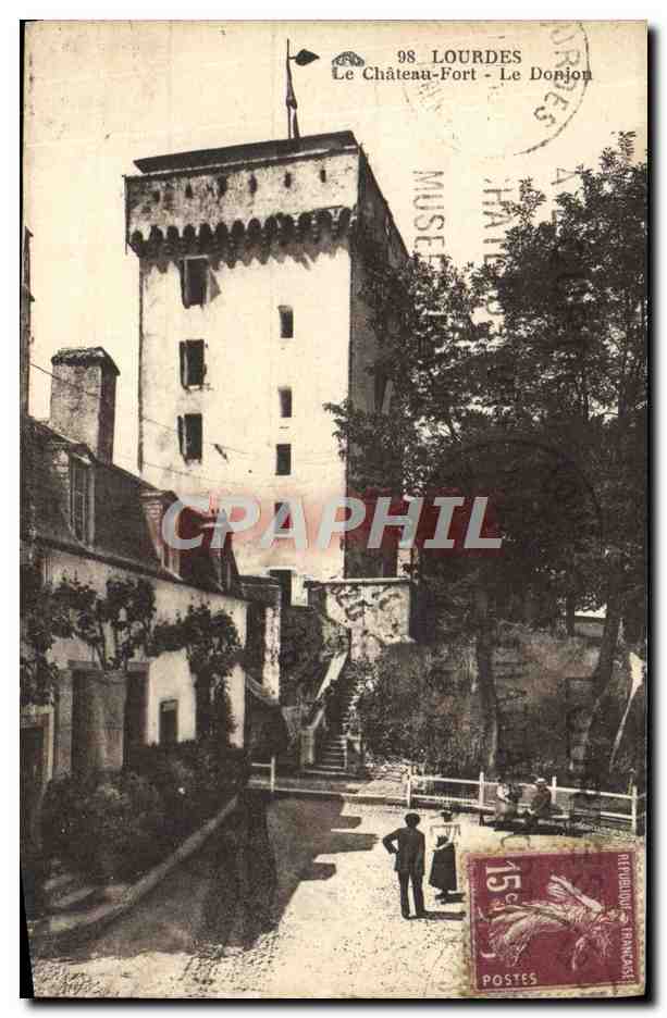 CPA Lourdes Le Chateau Fort Le Donjon