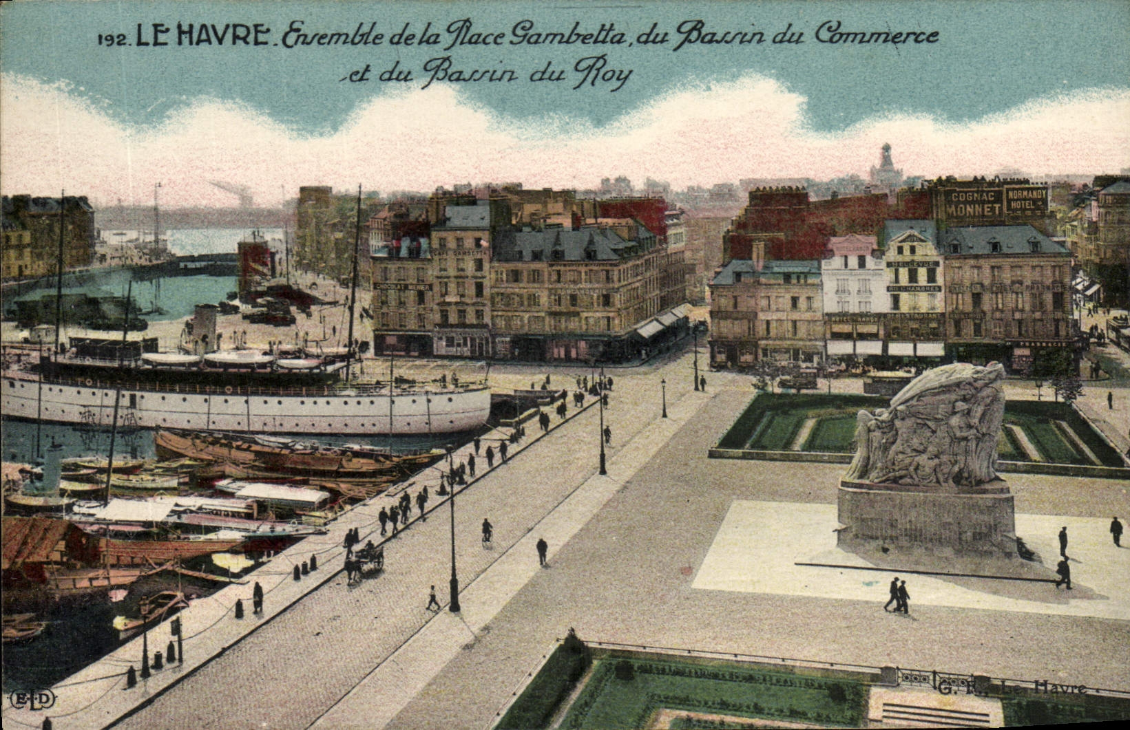 CPA Le Havre Ensemble De La Place Pambetta Du Bassin Du Commerce Et du Bassin Du Roy Bateau 