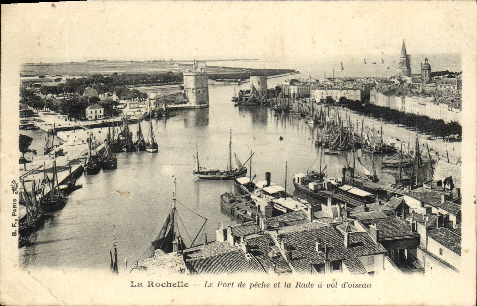 La Rochelle — Le Port de pêche et la Rade à vol d'oiseau — B.F. PARIS