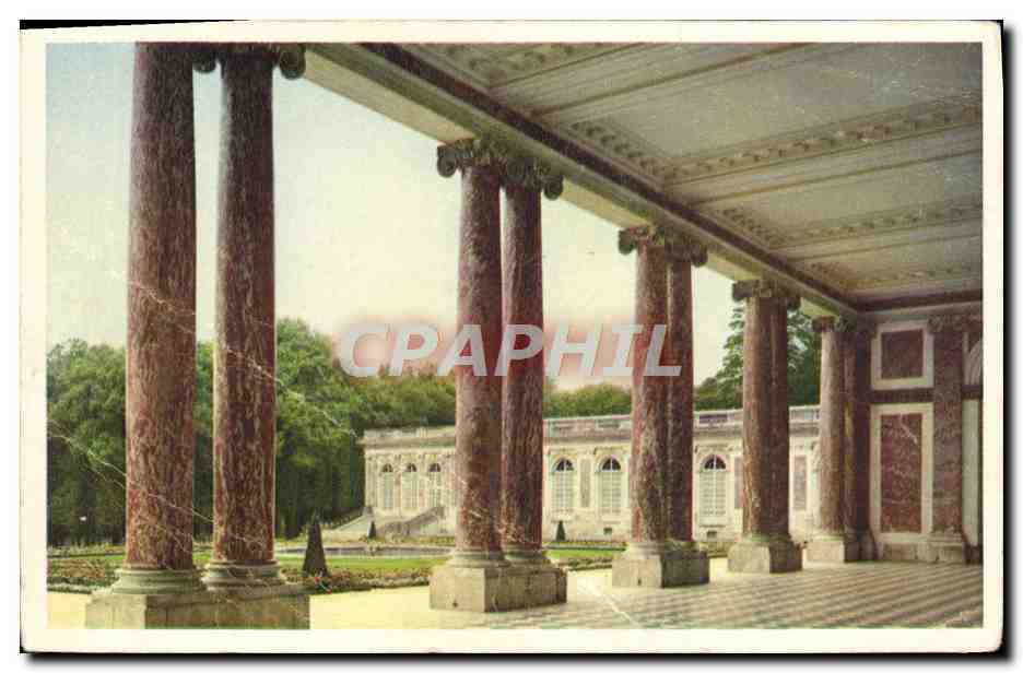 CPA Le Grand Trianon Le Peristyle