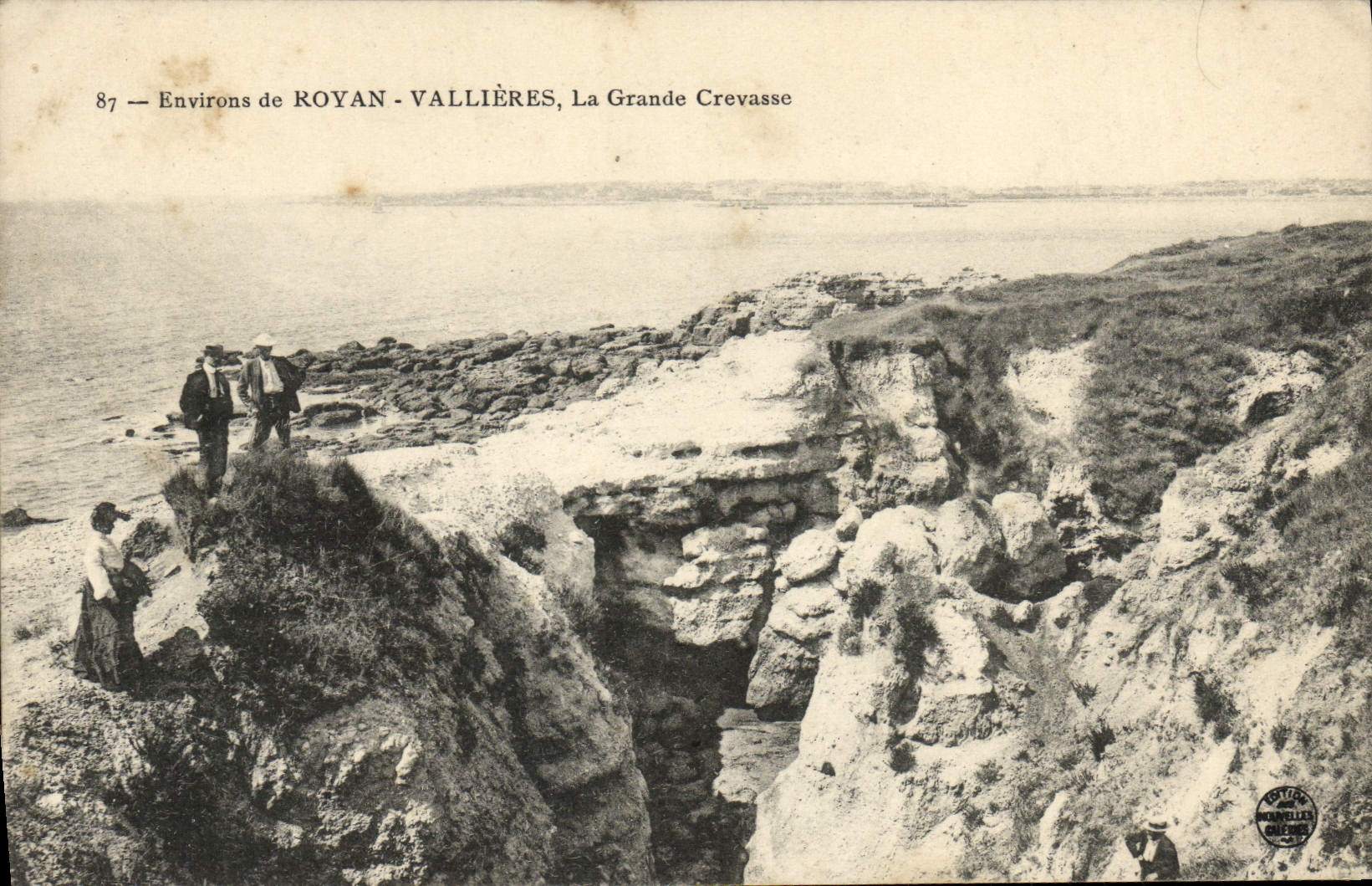 Environ de ROYAN - VALLIÈRES, La Grande Crevasse — Éditeur : CHU & Cie, n°87