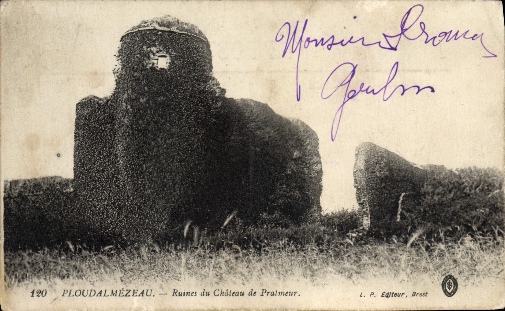 CPA Ploudalmezeau Rutnes du Chateau de Pratmeur