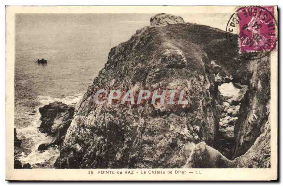 CPA La Pointe du Raz Le Chateau de Dinan