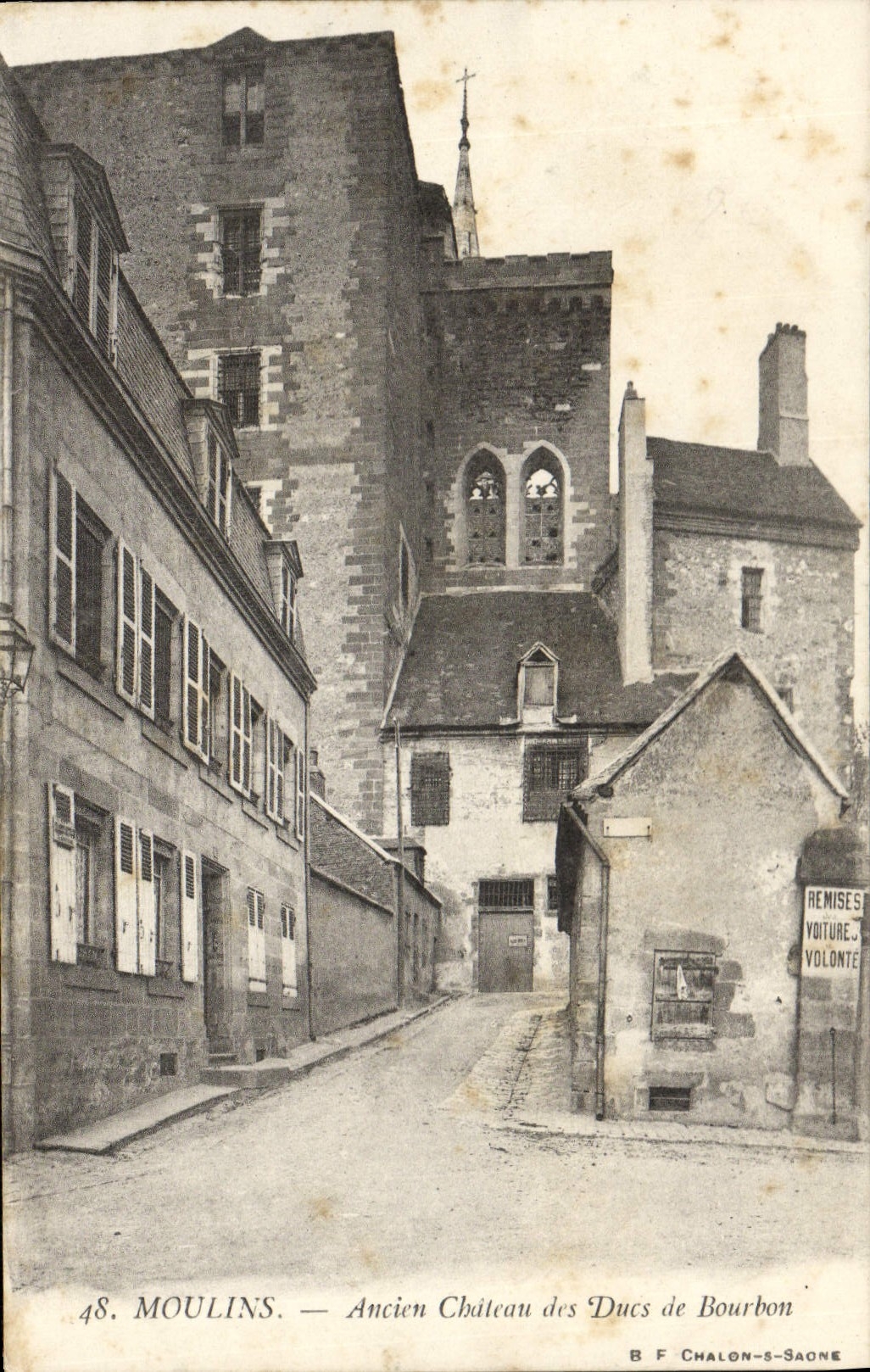 CPA Moulins Ancien chateau des Ducs de Bourbon 