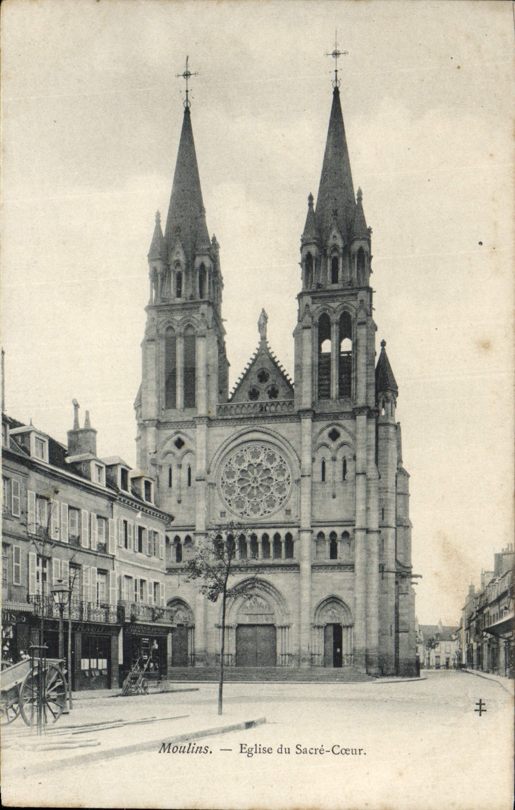 CPA Moulins Eglise du Sacre Coeur