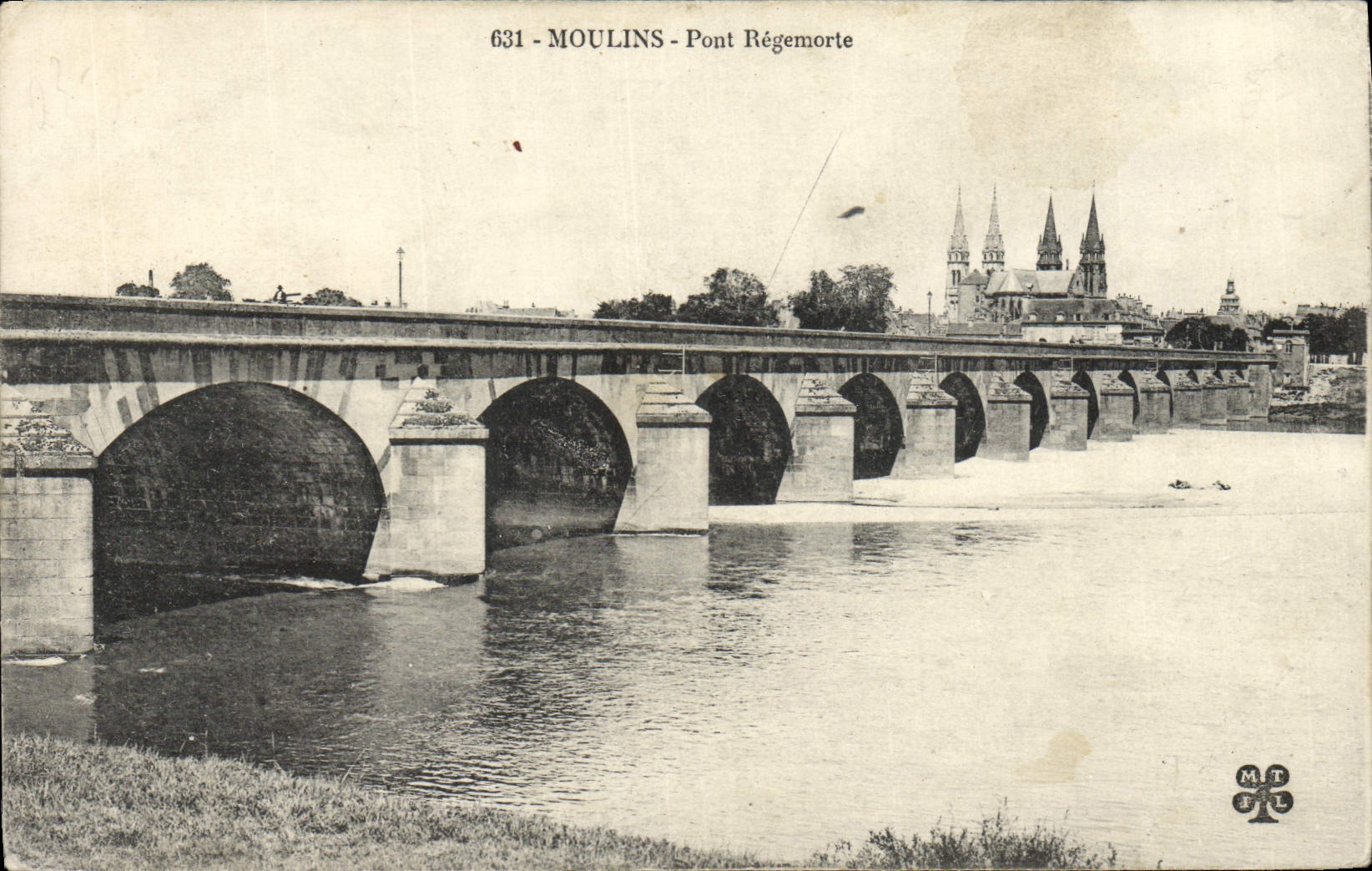 CPA Moulins Pont Regemorte