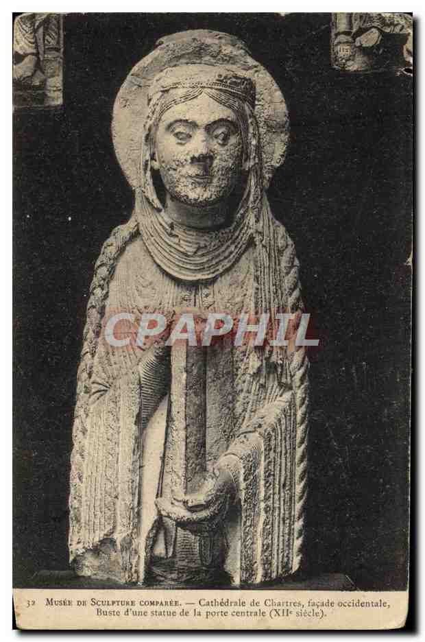 CPA Musee De Sculpture Comparee Cathedrale de Chartres Facade occidentale Buste d'une statue de la porte centrale