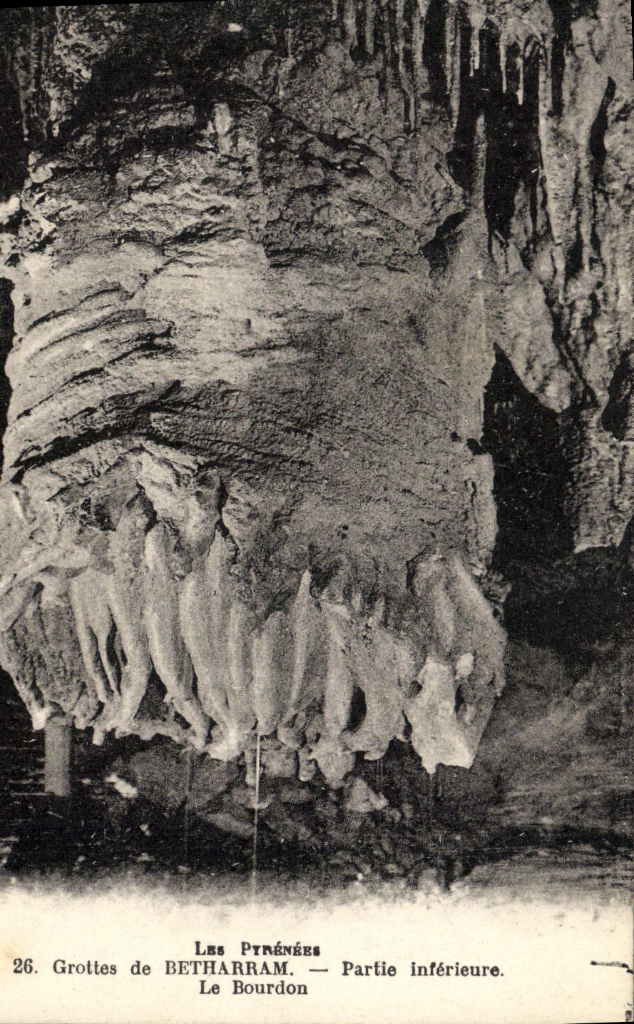 Grottes de BETHARRAM — Partie inférieure — Les Pyrénées — Le Bourdon