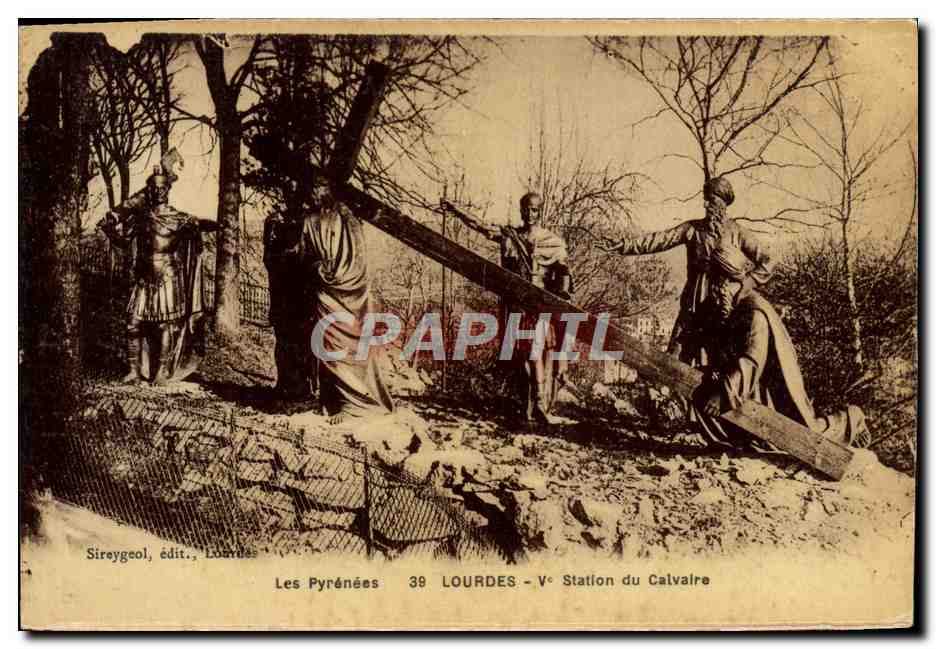 CPA Les Pyrenees Lourdes 5eme Station du Calvaire