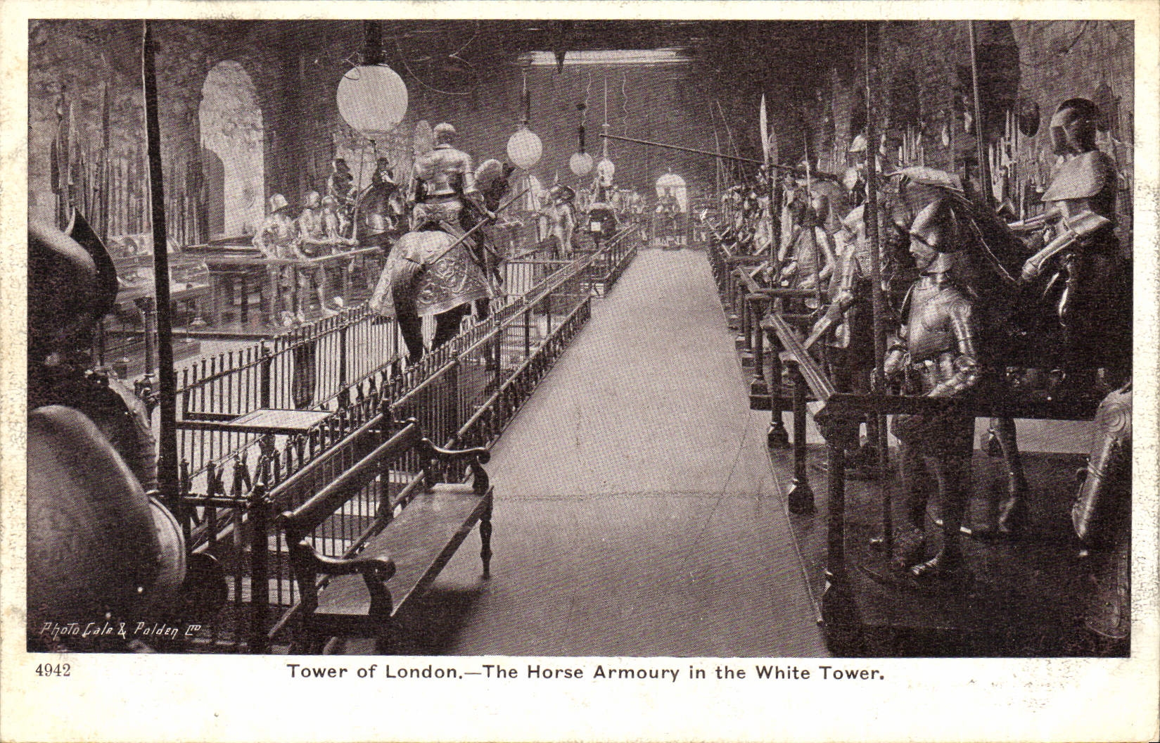 CPA Tower of London The Horse Armoury in the White Tower Militaria 
