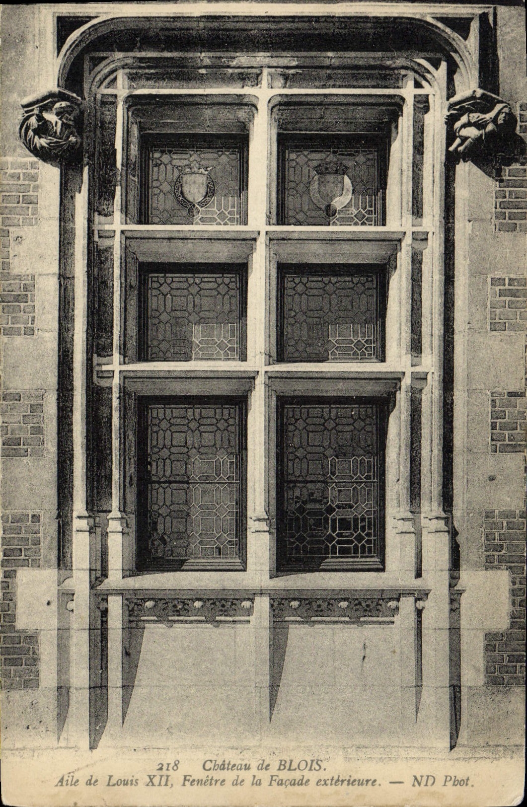 CPA Blois Chateau Aile de Louis XII Fenetre de la Facade 