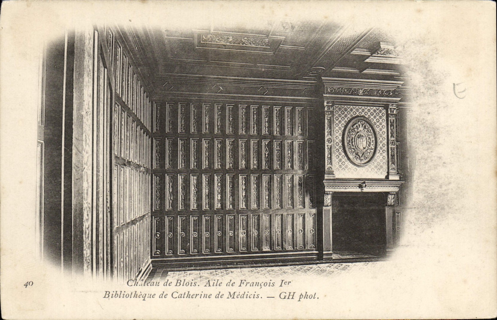 CPA Chateau de Blois Aile de Francois 1er Bibliotheque de Catherine de Medicis
