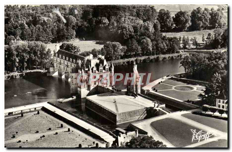 CPM Chenonceaux Vue aerienne Les Douves La Tour des Marques Le pont levis Le chateau face a l'entree et le Cher