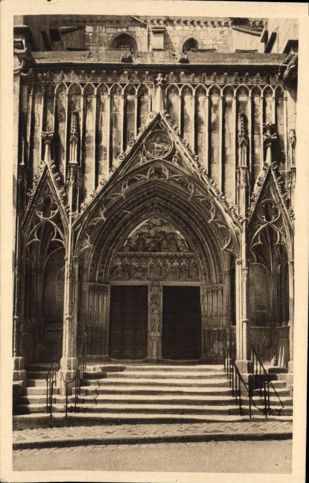 Portail de l'église Saint-Jean-Baptiste à Chaumont — éditeur Librairie Jeanne d'Arc