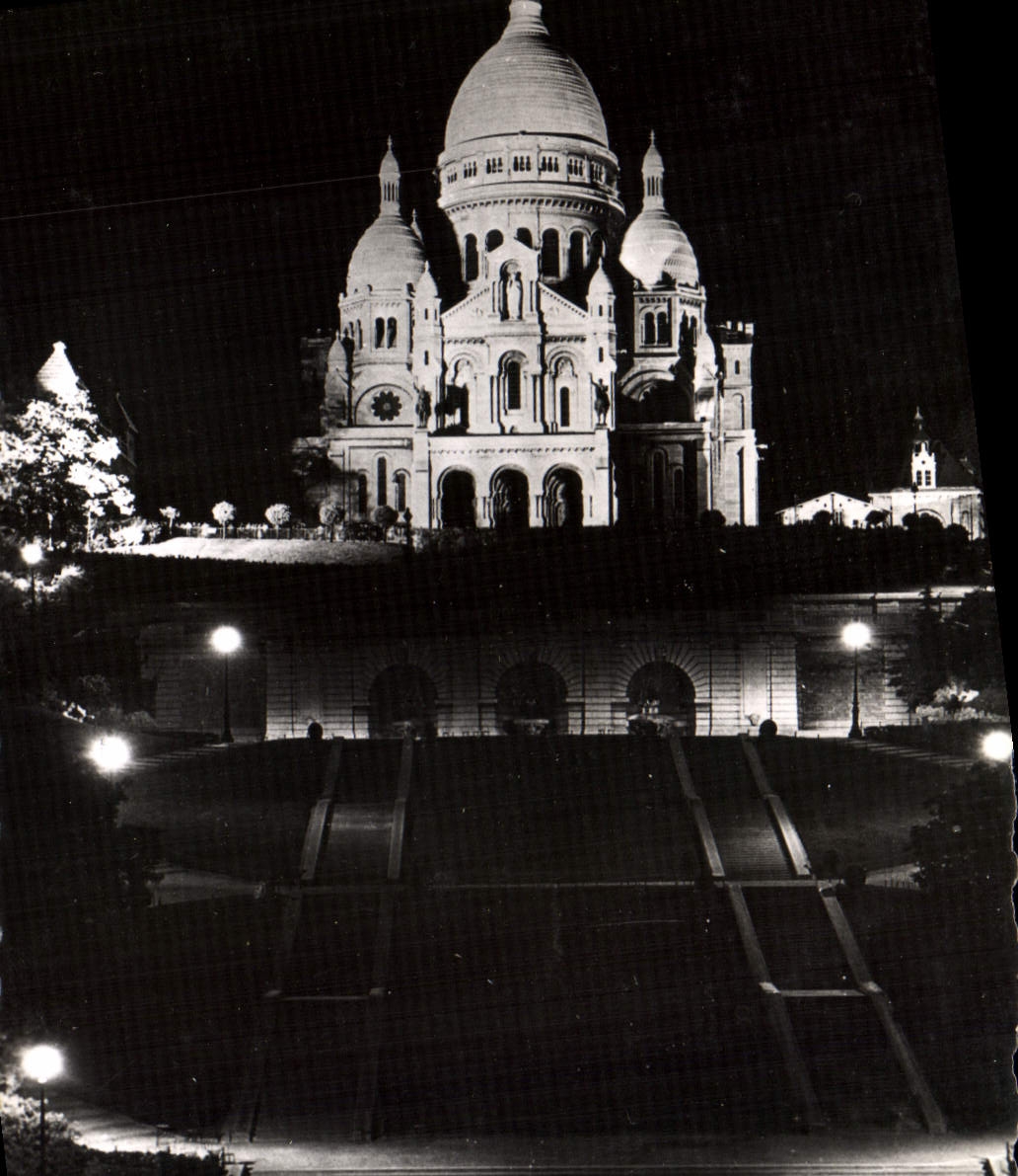 CPM Paris Le Sacre Coeur illumine