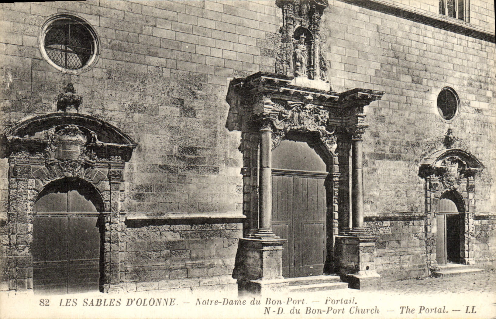 Les Sables-d'Olonne — Notre-Dame du Bon-Port — Portail