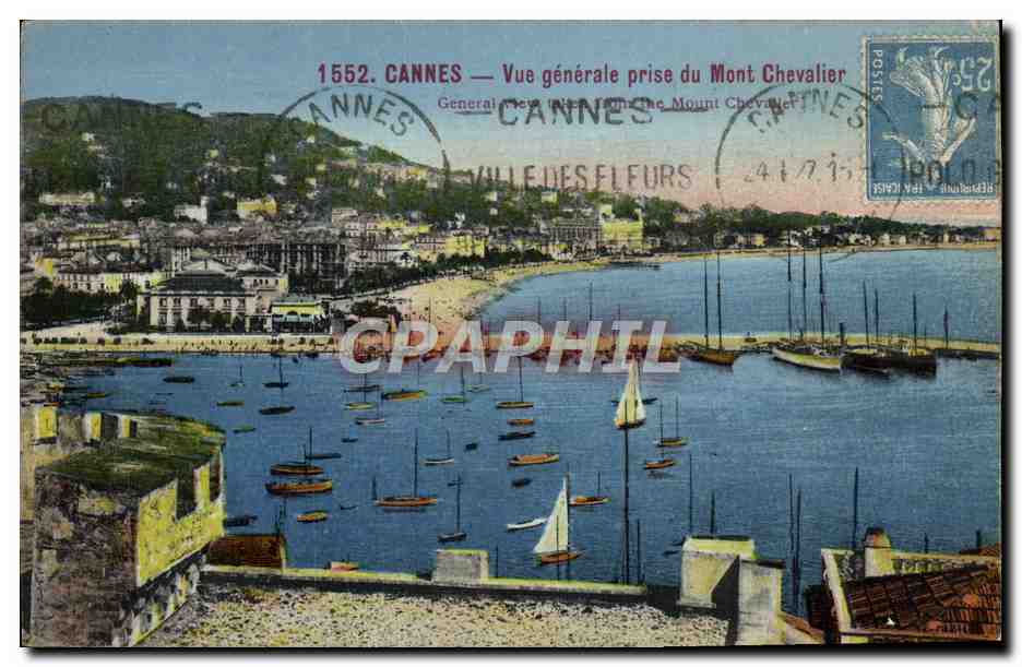 CPA Cannes Vue Generale prise du Mont Chevalier Bateaux
