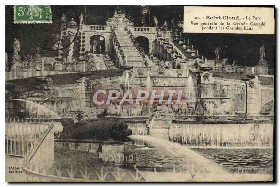 CPA Saint Cloud Le Parc Vue Generale de la Grande Cascade pendant les grandes eaux 