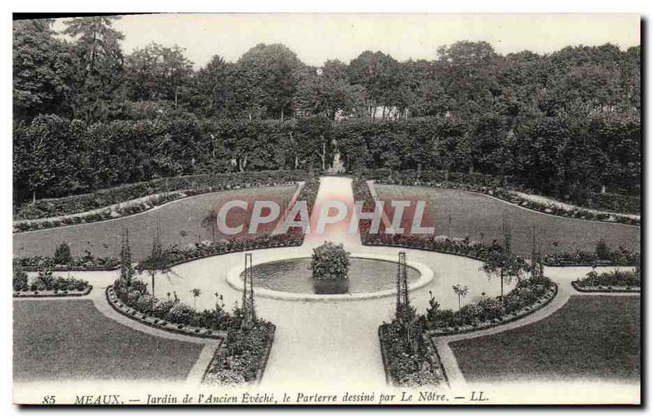 Meaux — Jardin de l'Ancien Évêché, le Parterre dessiné par Le Nôtre — LL, n°85